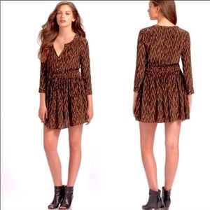 Elizabeth and James silk mini dress size 6